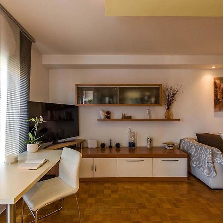 Apartment Many Пула Екстериор снимка