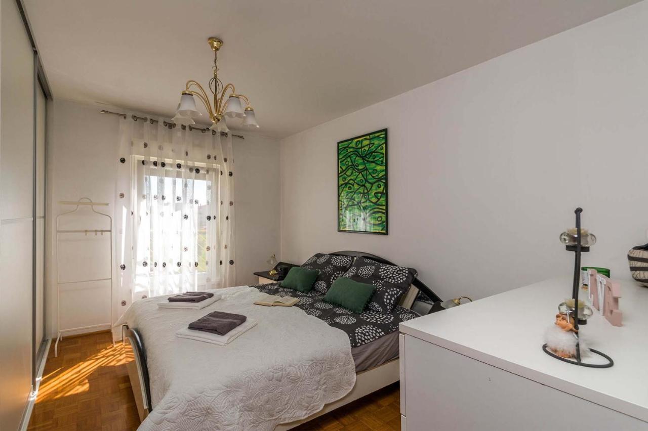 Apartment Many Пула Екстериор снимка