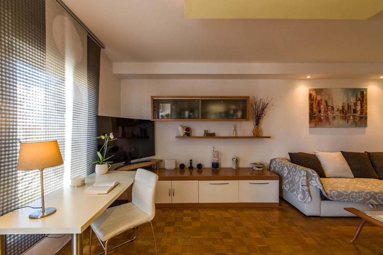Apartment Many Пула Екстериор снимка