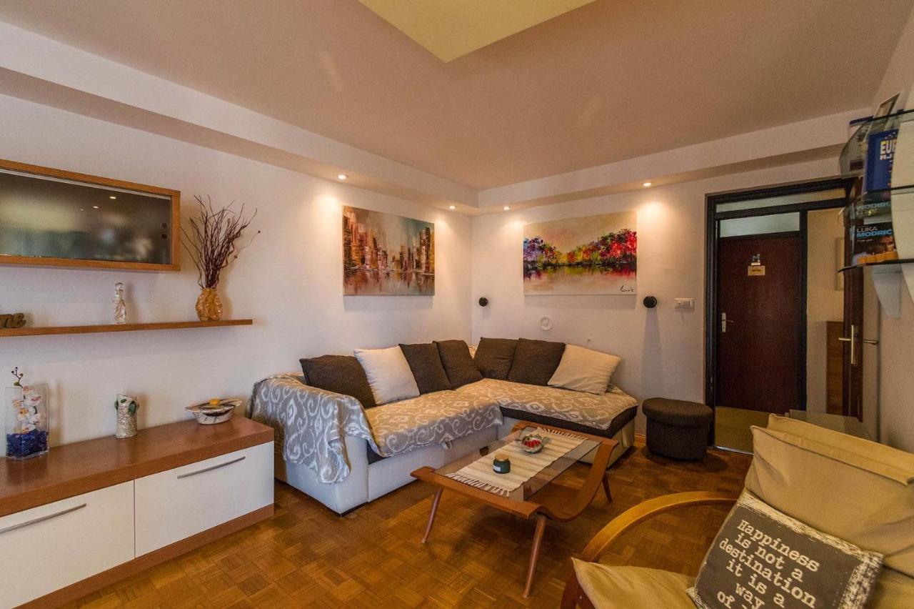Apartment Many Пула Екстериор снимка